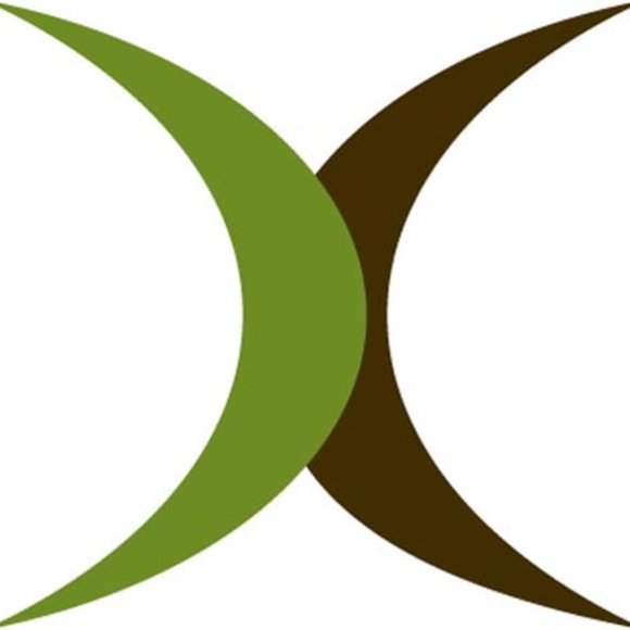 Meet your Posher, Lisa - Picture 1 of 1